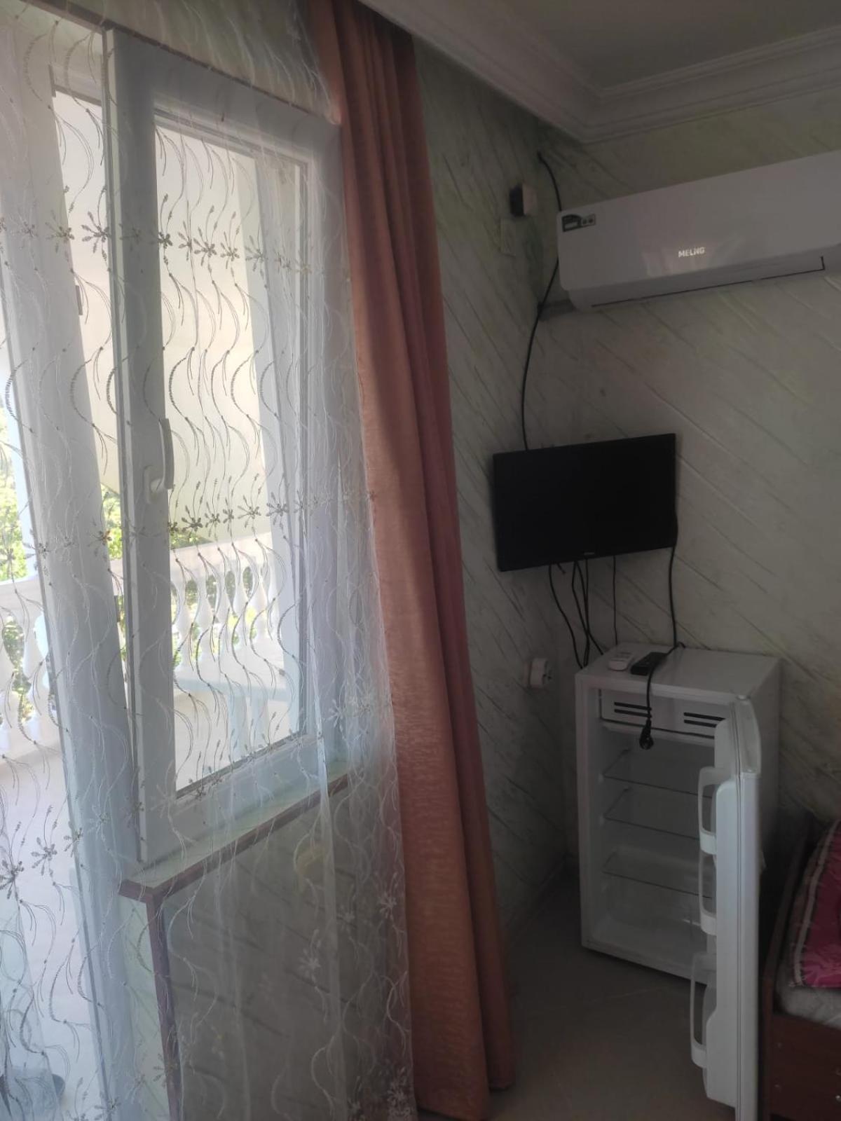 Geno Guest House Kvariati Oda fotoğraf